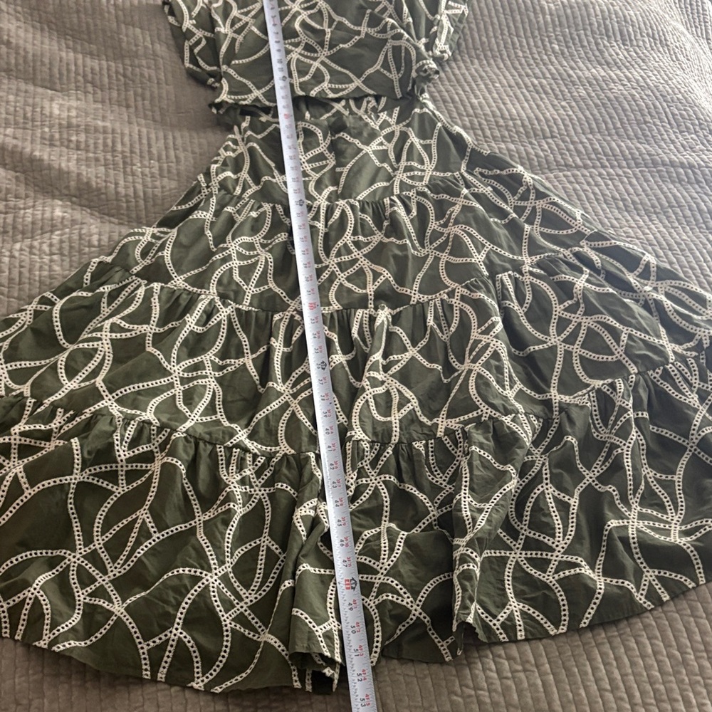 Chic Olive Patterned Midi Dress - image 3